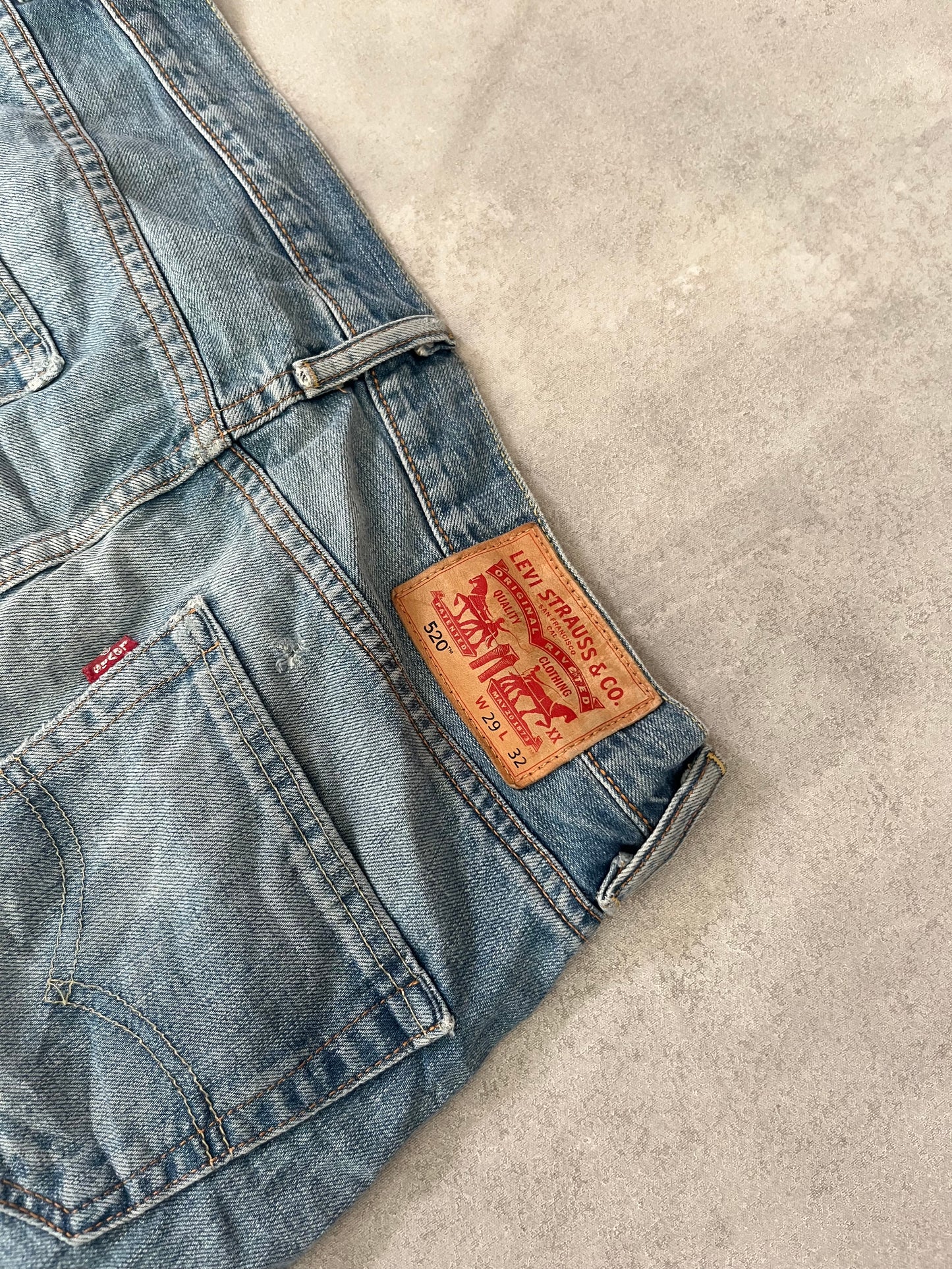 Levi’s jeans 520 W29