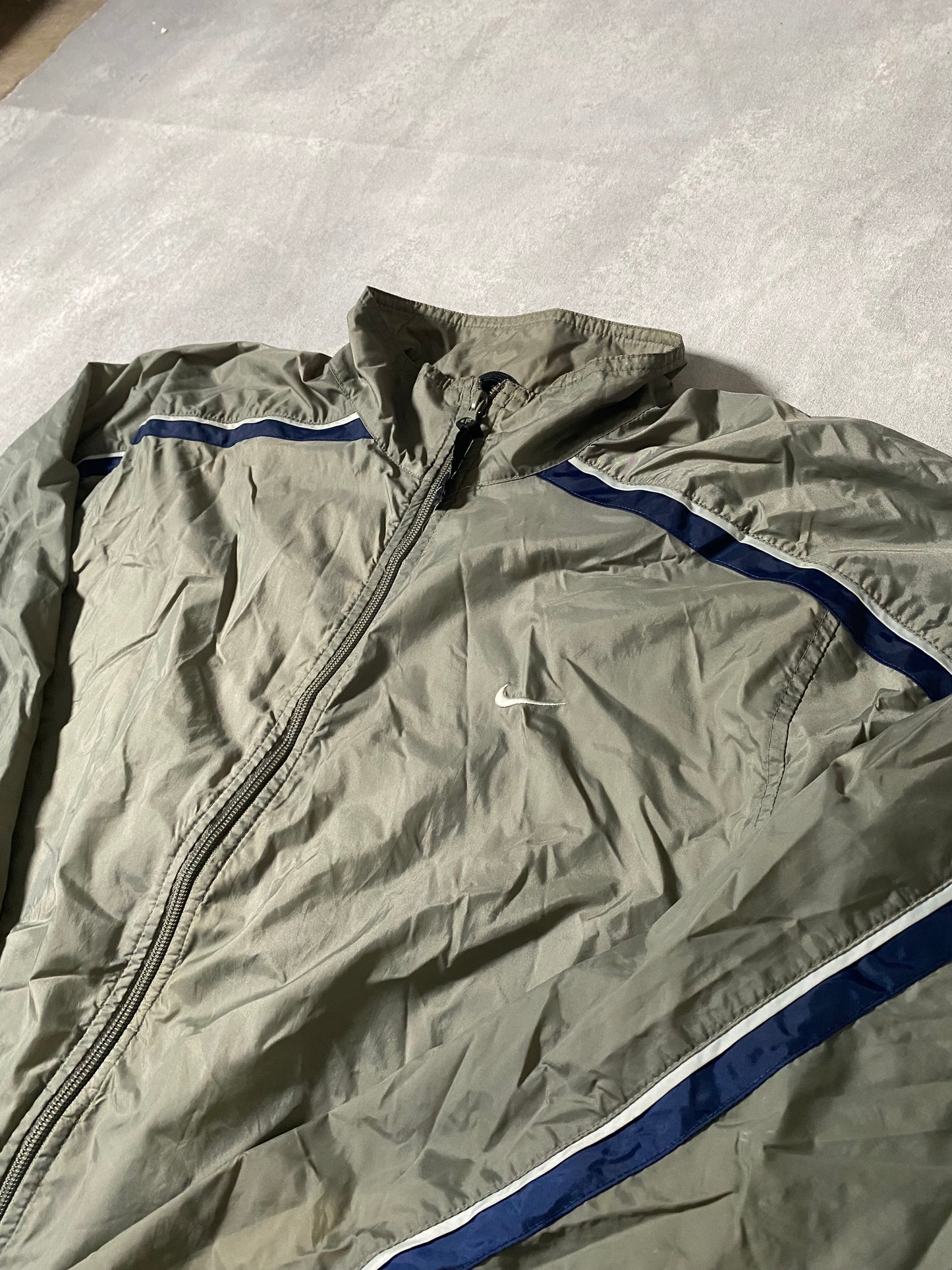 Nike windbreaker